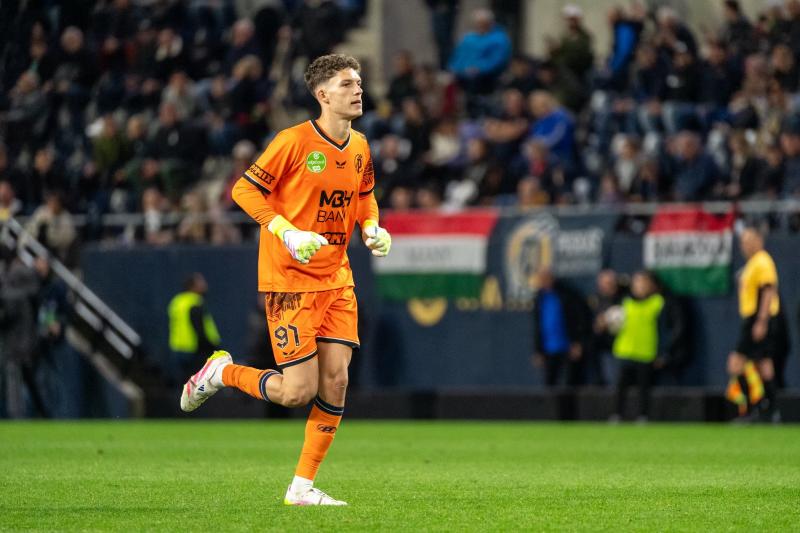 Fabrizio Romano bejelentette: Pécsi Ármin hivatalosan is a Liverpool játékosa lett!