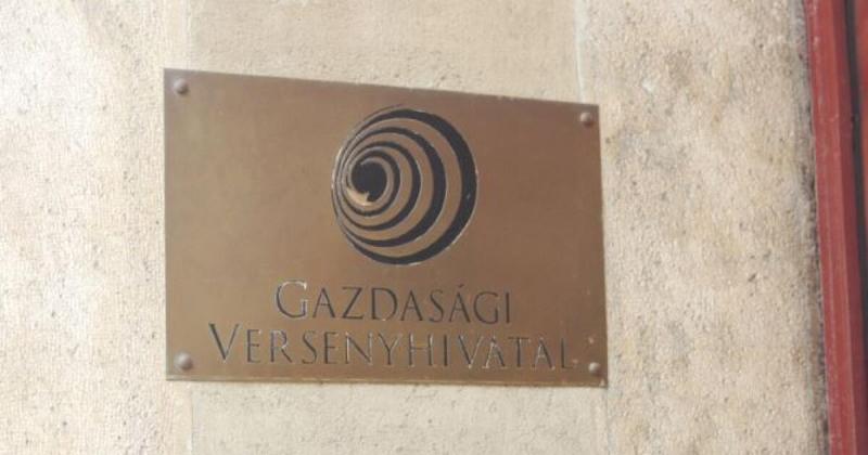 Kemény üzenetet küldött a magyar influenszereknek a versenyhivatal.