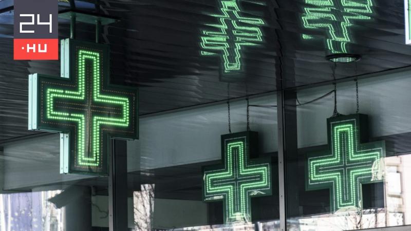 Egészségpénztárak: megszűnik a 180 napos korlátozás | 24.hu

Az egészségpénztárak rendszerében jelentős változás várható, mivel a tervek szerint eltörlik a jelenlegi 180 napos korlátot. Ez a módosítás lehetővé teszi a tagok számára, hogy rugalmasabban gaz