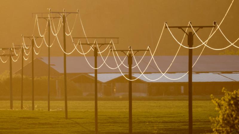 Az OPUS TITÁSZ négy új, hálózati integrált energiatároló rendszer üzembe helyezésével bővítette kapacitásait.