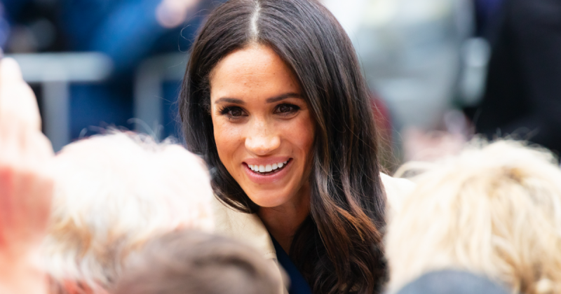 Nagy felháborodást váltott ki a rajongók körében Meghan Markle, miután napvilágot látott, kivel ápolja baráti kapcsolatait. Az emberek véleménye megoszlik, és sokan nem tudják elhinni, hogy egy ilyen híresség kivel tölti az idejét.