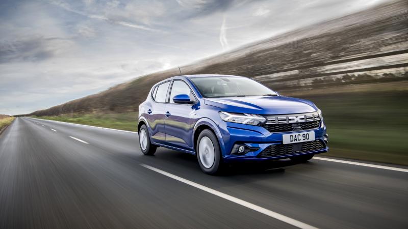 Európa legkeresettebb autójának trónját ismét egy Dacia foglalja el - Totalcar.
